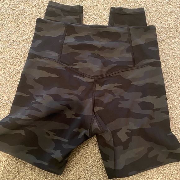 Athleta Size Small Camo Bundle - Picture 6 of 6